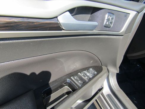 Used 2013 Ford Fusion SE FWD image 23