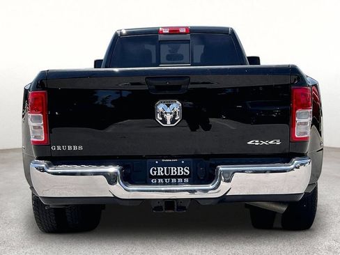 Used 2024 RAM 3500 Tradesman w/ Chrome Appearance Group AWD/4WD image 6