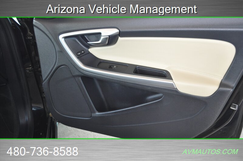 Used 2017 Volvo S60 T5 Dynamic FWD image 23