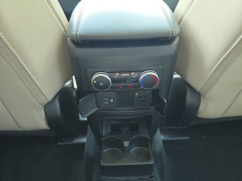 Used 2022 Ford Explorer Limited w/ Equipment Group 301A AWD/4WD image 18