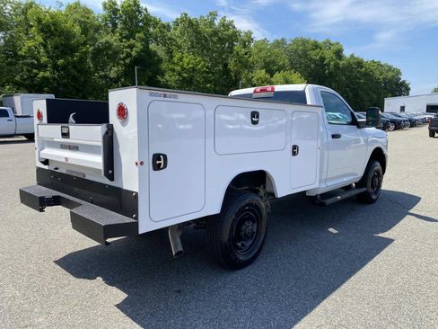 New 2026 RAM 2500 Tradesman AWD/4WD image 3