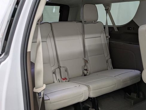 Used 2022 GMC Yukon XL Denali AWD/4WD image 31