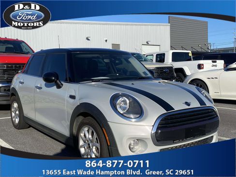 Used 2019 MINI Cooper 4-Door Hardtop w/ Signature Upholstery Package image 1