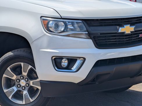 Certified 2018 Chevrolet Colorado Z71 AWD/4WD image 3