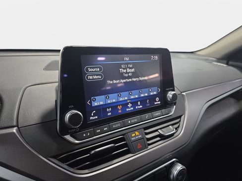 Used 2024 Nissan Altima 2.5 SR image 20