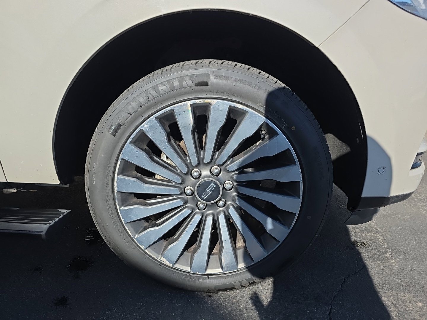 Used 2020 Lincoln Navigator L Reserve w/ Equipment Group 208A Reserve AWD/4WD image 45