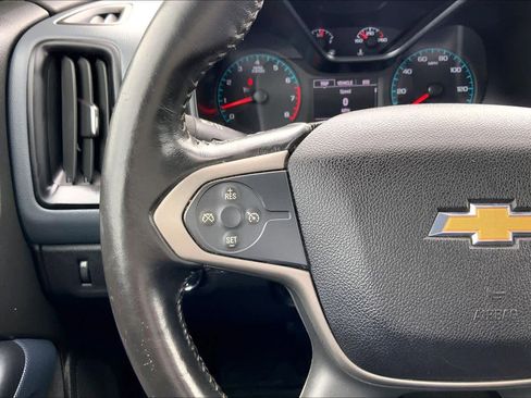 Used 2015 Chevrolet Colorado Z71 AWD/4WD image 23