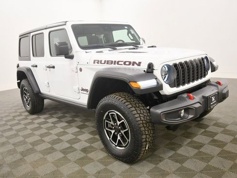 Used 2024 Jeep Wrangler Unlimited Rubicon image 10