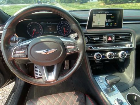Used 2019 Genesis G70 3.3T Advanced w/ Sport Package AWD/4WD image 10