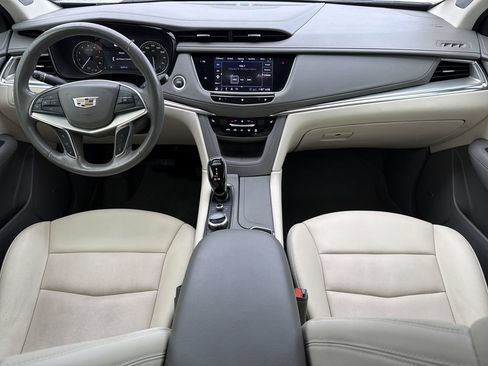 Used 2020 Cadillac XT5 Premium Luxury w/ LPO, Floor Liner Package FWD image 13