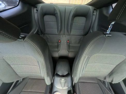 Used 2017 Ford Mustang Coupe RWD image 25