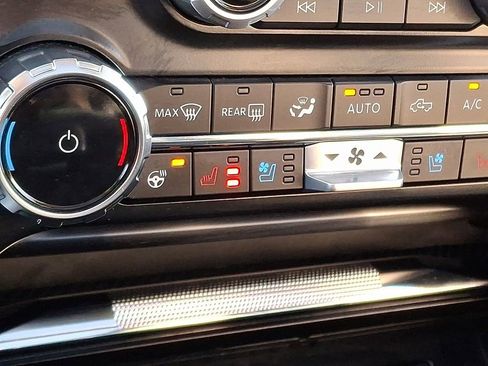 Used 2023 Ford F150 Limited image 24