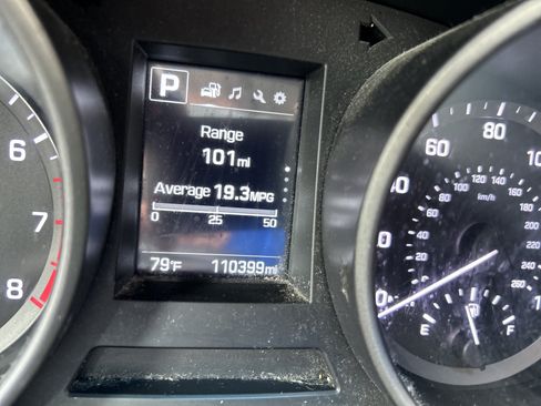 Used 2017 Hyundai Santa Fe Sport AWD/4WD image 16