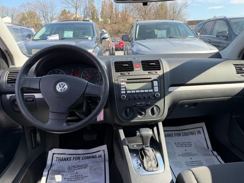 Used 2009 Volkswagen Rabbit S FWD image 30