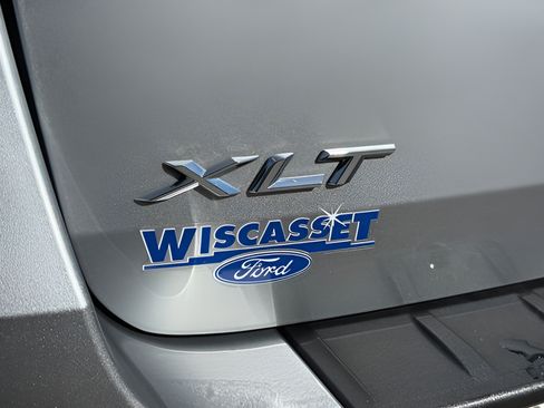 Used 2023 Ford Explorer XLT w/ Equipment Group 202A AWD/4WD image 20