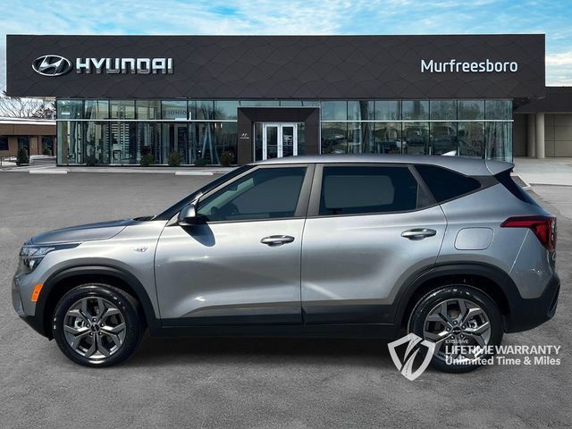 Used 2024 Kia Seltos LX AWD/4WD image 8