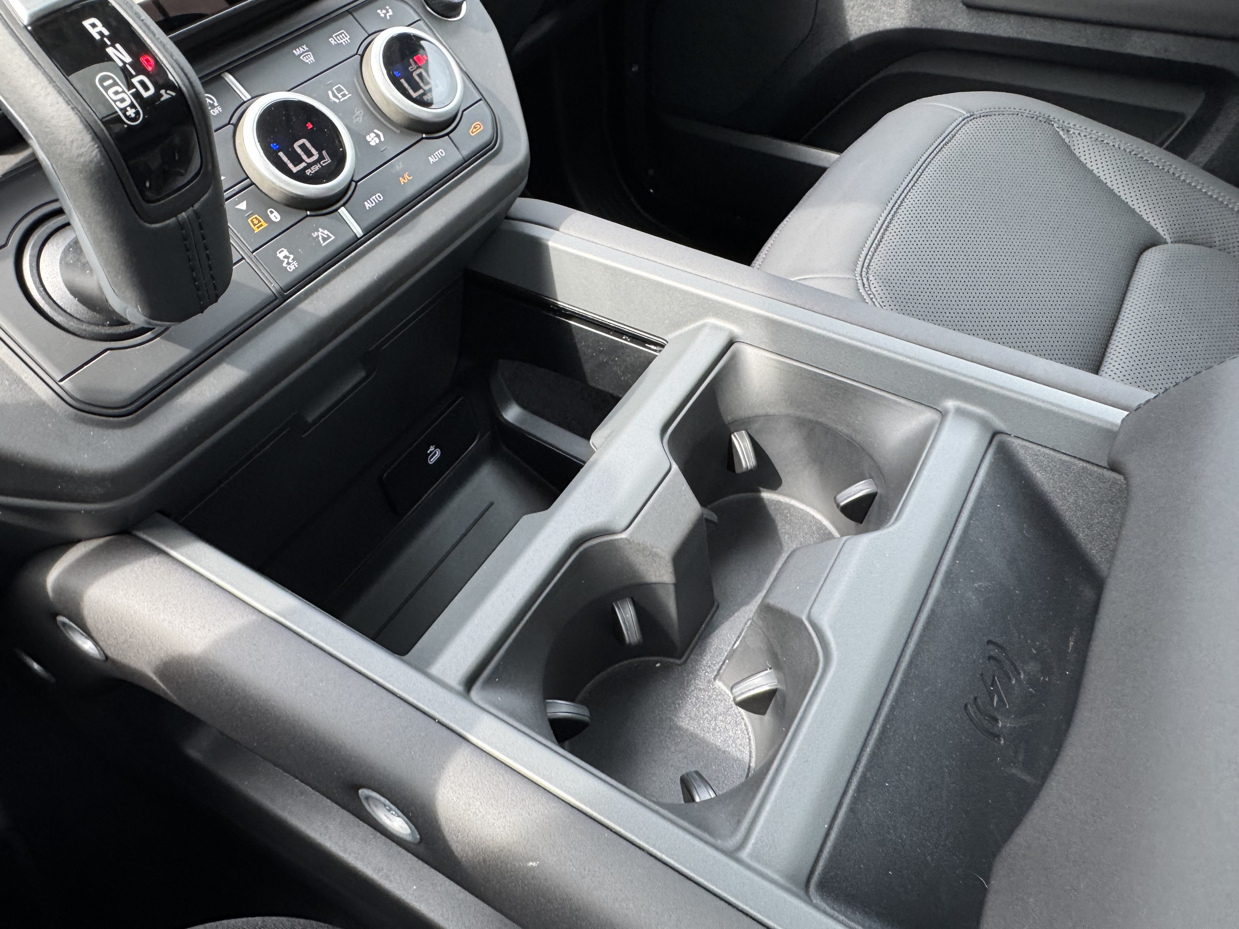 New 2026 Land Rover Defender 110 S AWD/4WD image 23