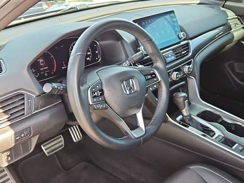 Used 2019 Honda Accord Sport image 14