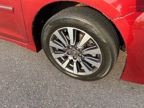 Used 2020 Toyota Sienna XLE 7 Passenger AWD 4dr Mini V image 9