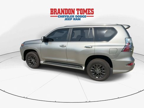Used 2023 Lexus GX 460 Premium w/ Premium Package AWD/4WD image 6