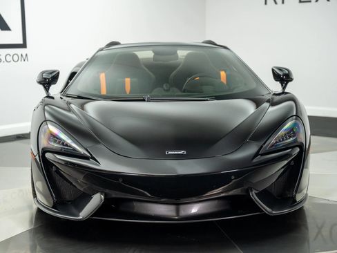 Used 2019 McLaren 570S Spider image 20