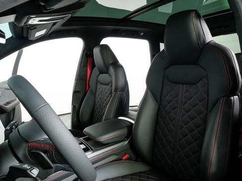 Used 2026 Audi SQ7 Prestige w/ S Sport Package image 5
