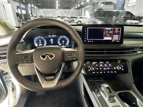 Used 2026 INFINITI QX60 Luxe w/ Cargo Package image 12