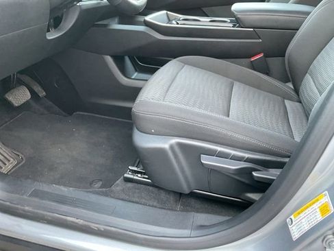 Used 2025 Chevrolet Equinox LT image 21