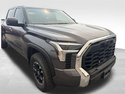 Used 2022 Toyota Tundra SR5 w/ TRD Off-Road Premium Package AWD/4WD image 6