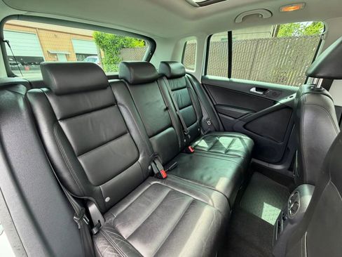 Used 2011 Volkswagen Tiguan SEL AWD/4WD image 24