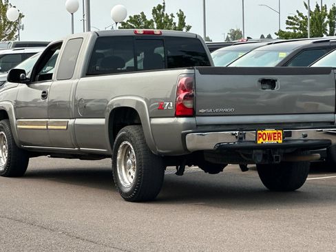 Used 2006 Chevrolet Silverado 1500 LT w/ Light Duty Power Package AWD/4WD image 5
