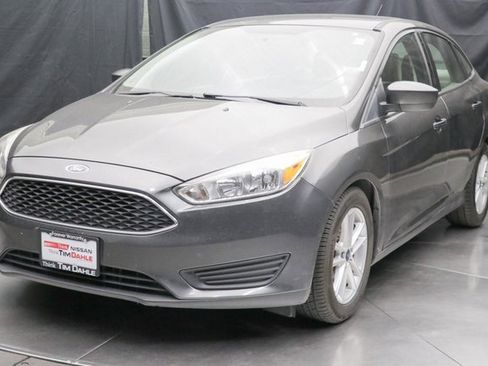 Used 2018 Ford Focus SE image 6