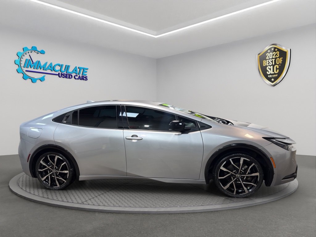 Used 2024 Toyota Prius Prime FWD image 6