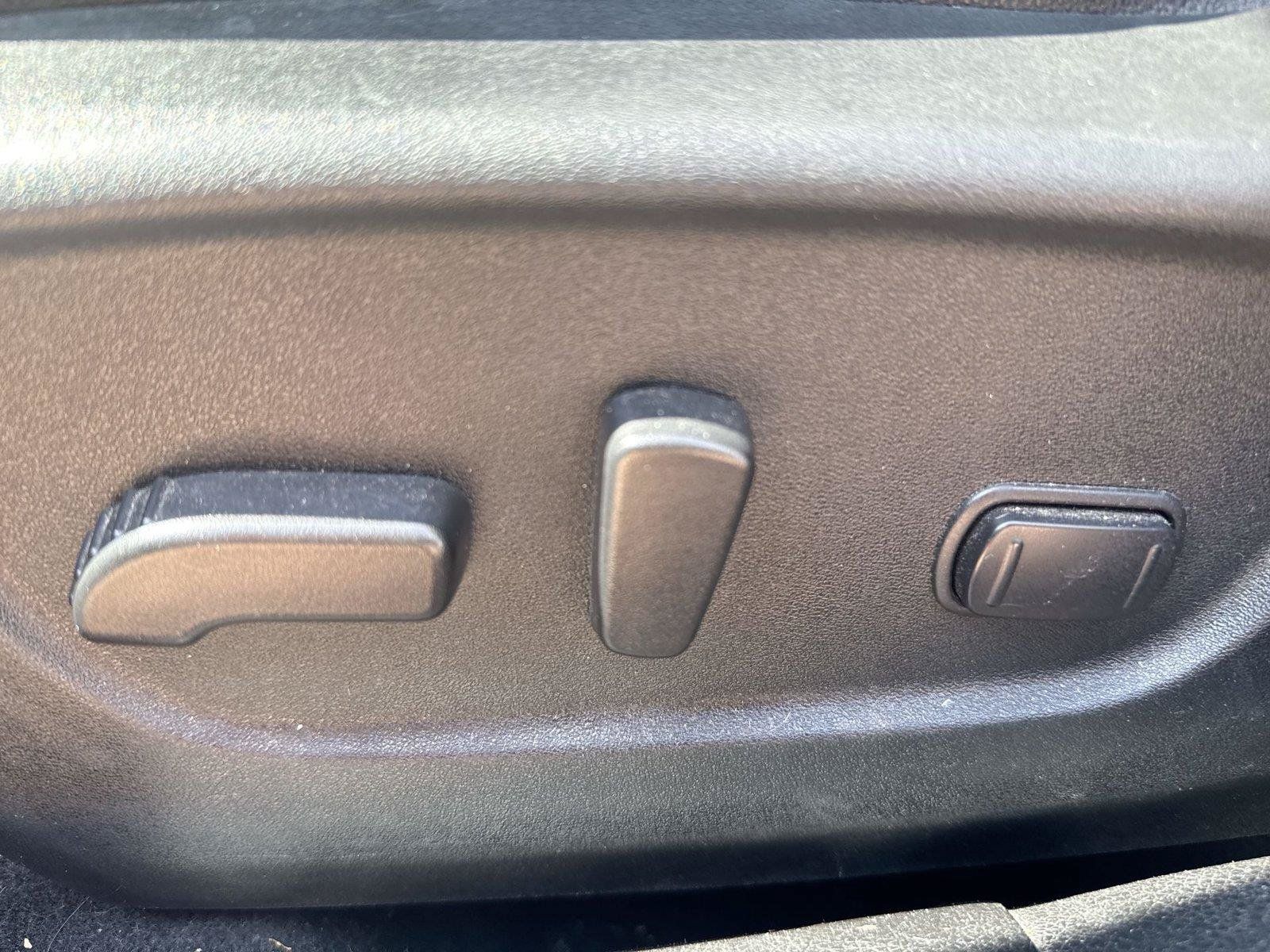 Used 2020 Nissan Rogue SL AWD/4WD image 11