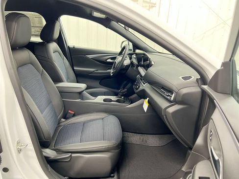 New 2026 Buick Envista Preferred w/ Convenience I Package FWD image 22