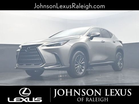 Used 2022 Lexus NX 250 FWD image 17