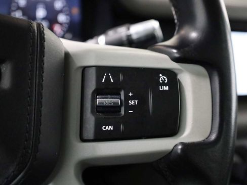 Used 2020 Land Rover Defender 110 SE image 26