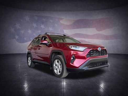 Used 2021 Toyota RAV4 XLE w/ Convenience Package AWD/4WD image 7