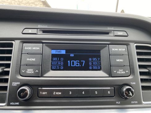 Used 2015 Hyundai Sonata SE FWD image 23