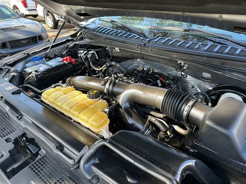 Used 2021 Ford Expedition Limited image 22