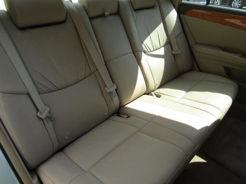 Used 2006 Toyota Avalon Limited image 31