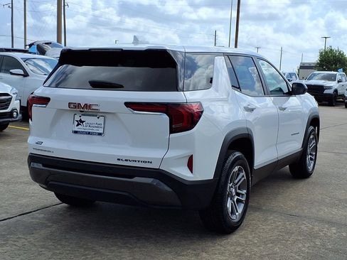 Used 2026 GMC Terrain Elevation FWD image 2