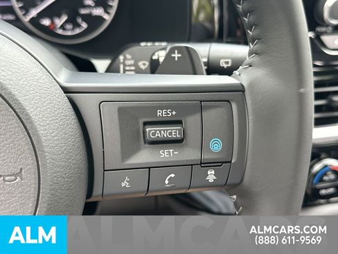 Certified 2025 Nissan Pathfinder SV w/ SV Premium Package image 18