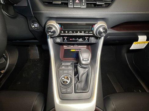 New 2025 Toyota RAV4 Limited image 11