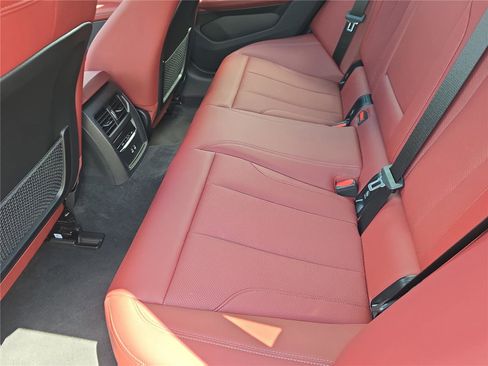 Used 2023 BMW i4 eDrive35 image 14