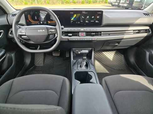 New 2026 Kia K4 LX image 10