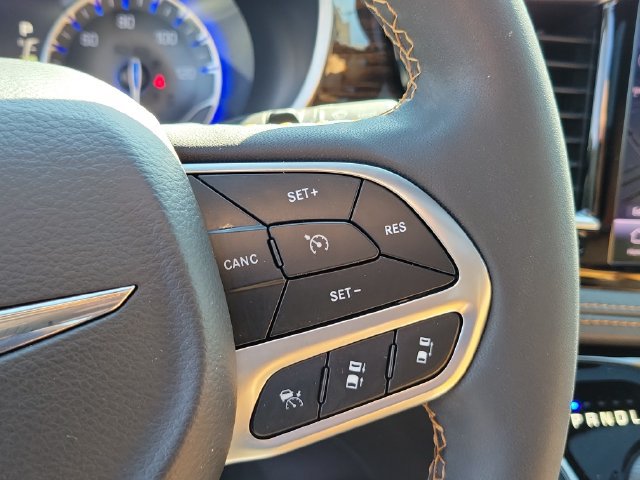 Used 2022 Chrysler Pacifica Pinnacle AWD/4WD image 15