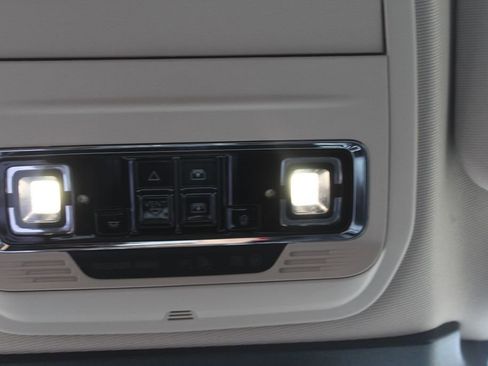 Used 2024 Lincoln Corsair Reserve w/ Equipment Group 201A AWD/4WD image 13