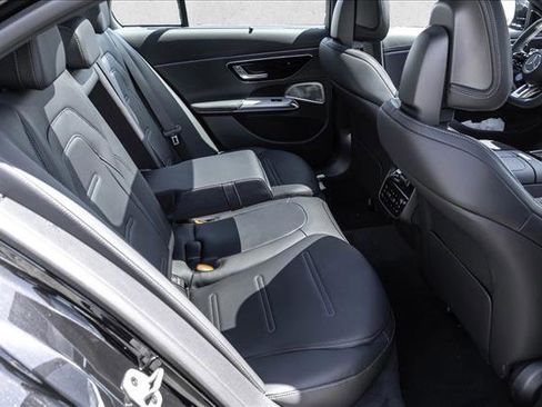 New 2026 Mercedes-Benz E 53 AMG e 4MATIC Sedan image 23