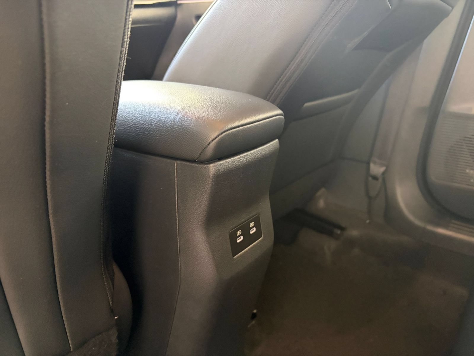 Used 2026 Nissan Kicks SR FWD image 22